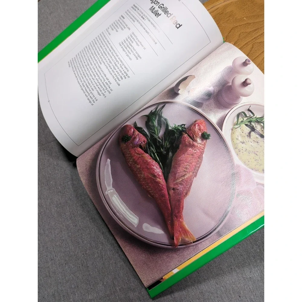 1993 Healthy Eating Cookbook A Magna All-Color‎ VTG English Cookbook Hardcover